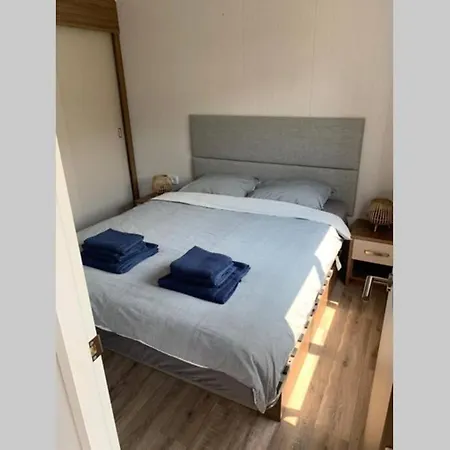 Chalet La Casita Blanca Lathum